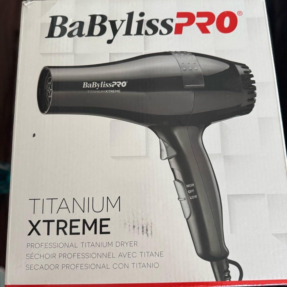 BaBylissPRO Xtreme Titanium Hair Dryer in Black